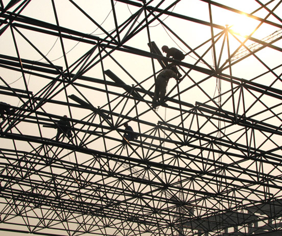 拉萨厂房网架安装